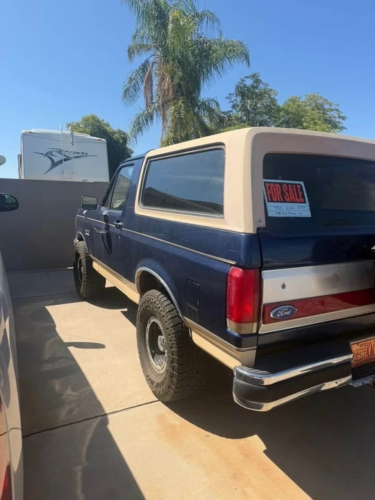 1989 Ford Bronco 4th Gen - Image 2 of 4