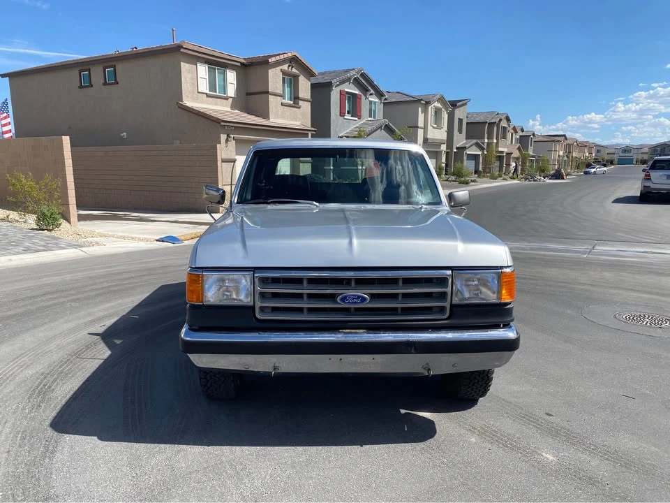 1989 Ford Bronco 4th Gen - Image 2 of 15