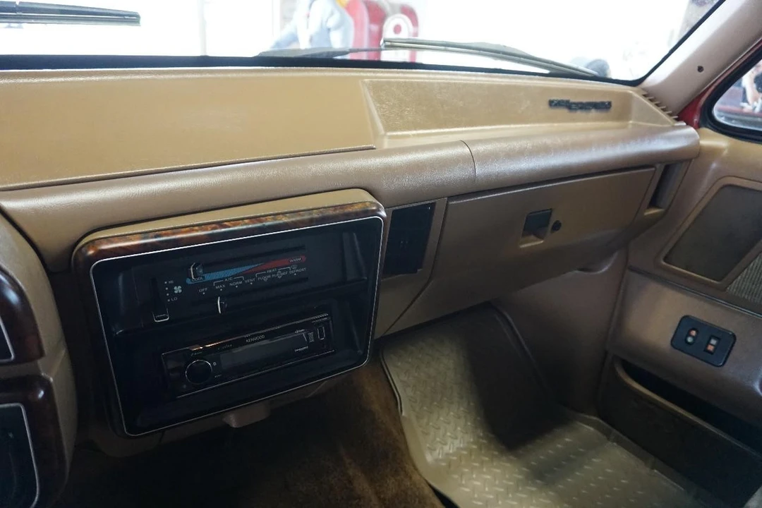 1989 Ford Bronco 4th Gen - Image 26 of 31