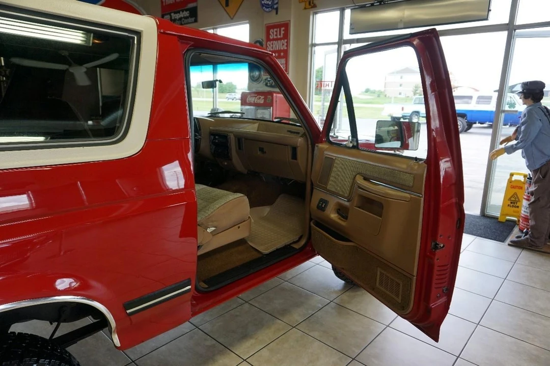 1989 Ford Bronco 4th Gen - Image 22 of 31