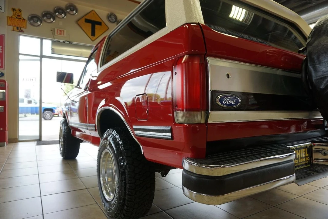 1989 Ford Bronco 4th Gen - Image 15 of 31