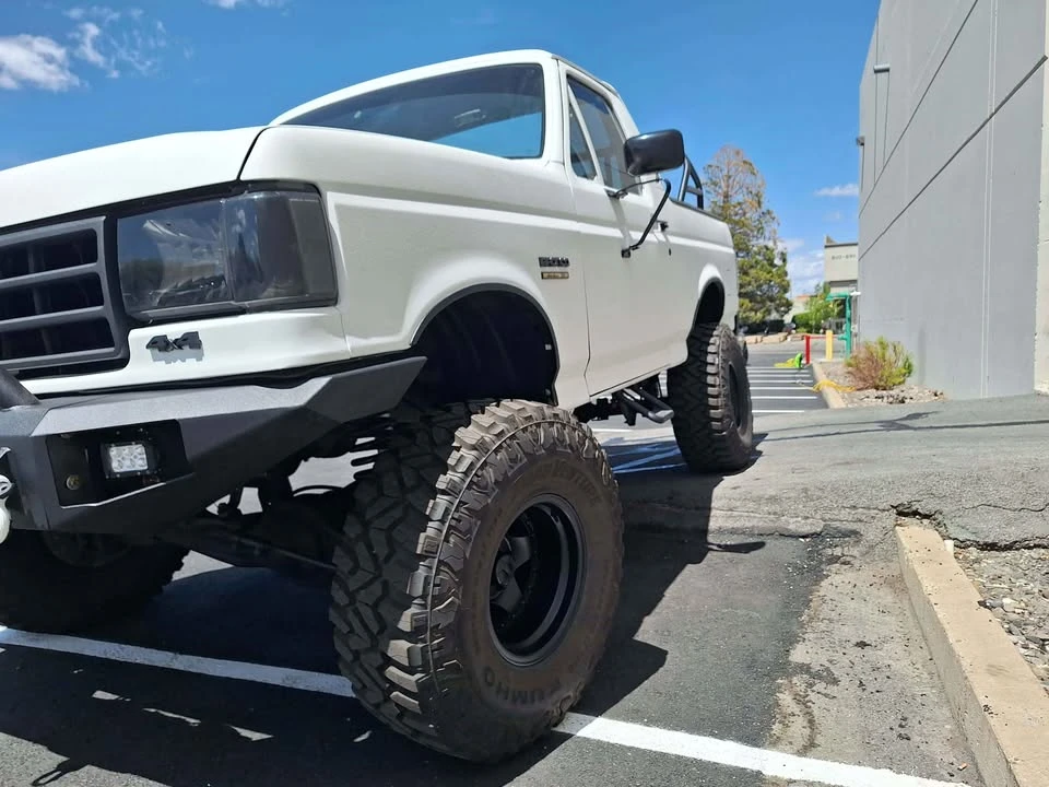 1989 Ford Bronco 4th Gen - Image 2 of 9