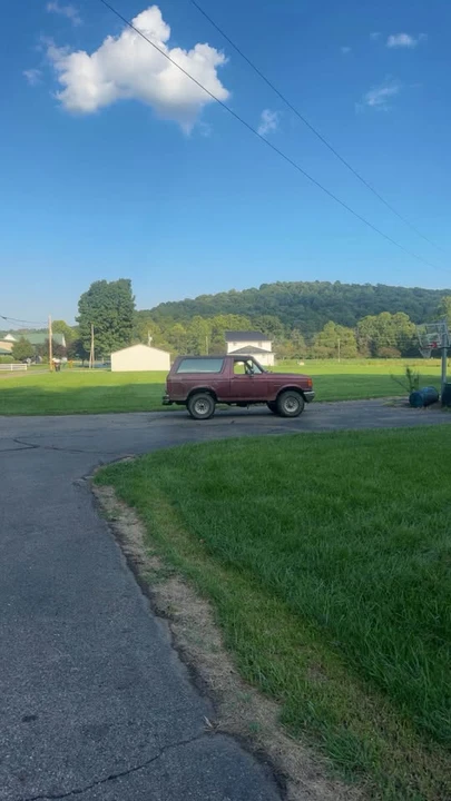 1989 Ford Bronco 4th Gen - Image 3 of 4