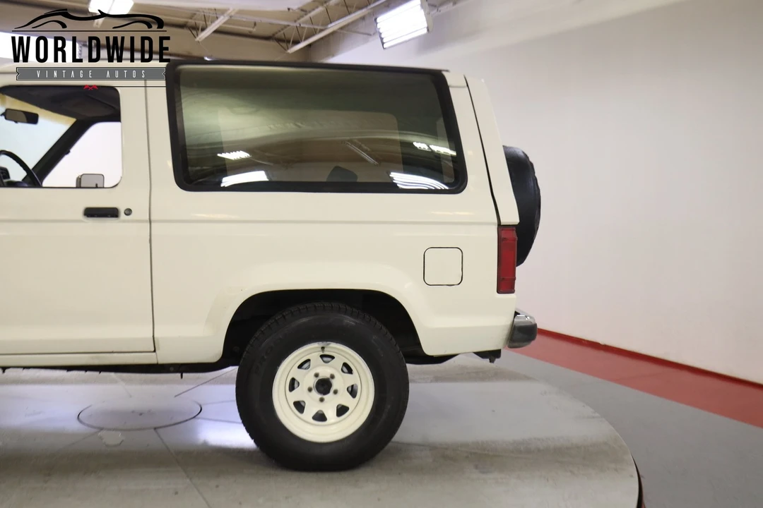 1989 Ford Bronco II - Image 10 of 12