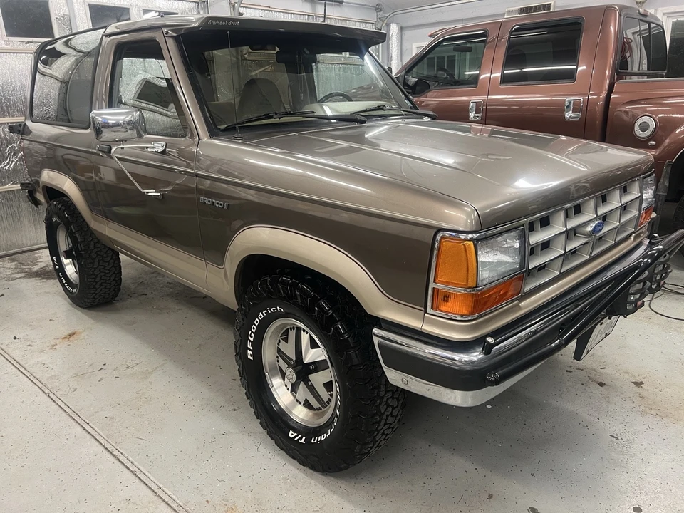 1989 Ford Bronco II - Image 7 of 31