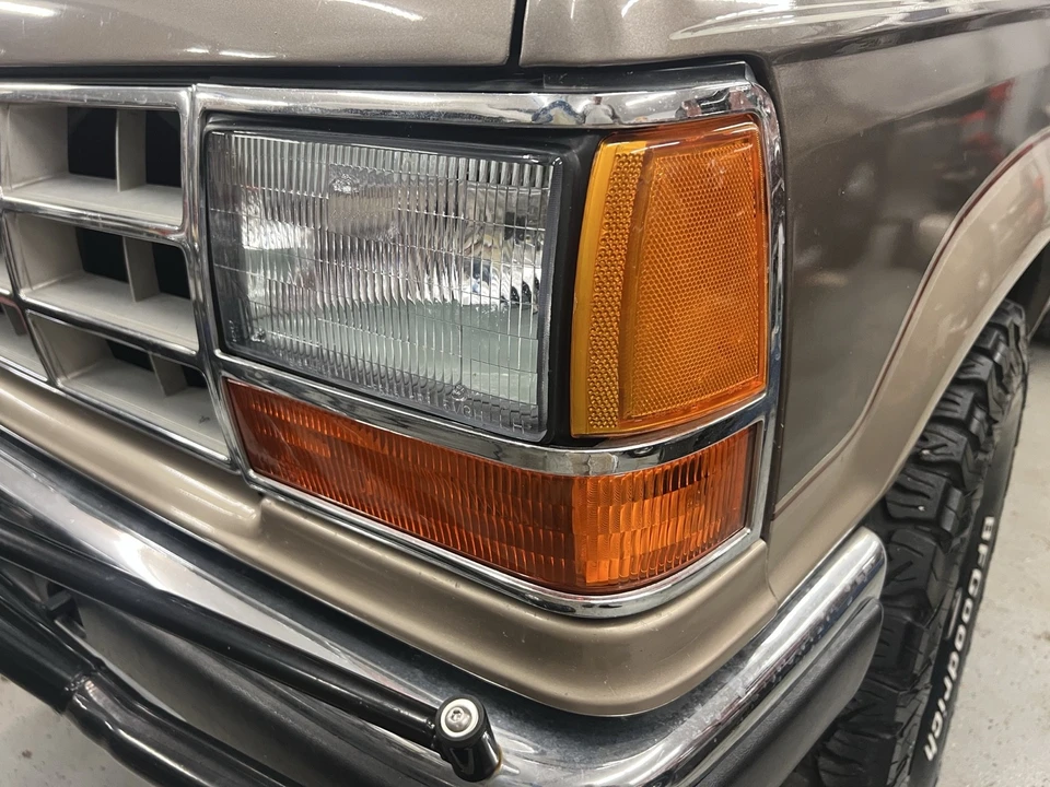 1989 Ford Bronco II - Image 11 of 31