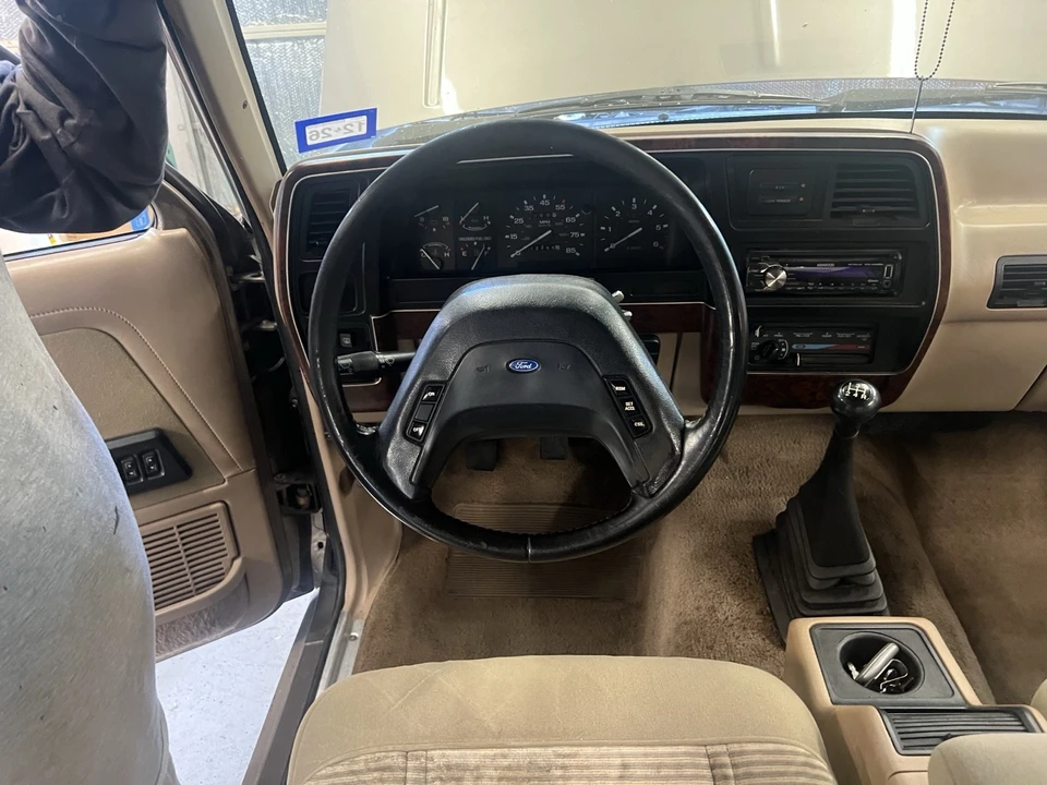 1989 Ford Bronco II - Image 28 of 31