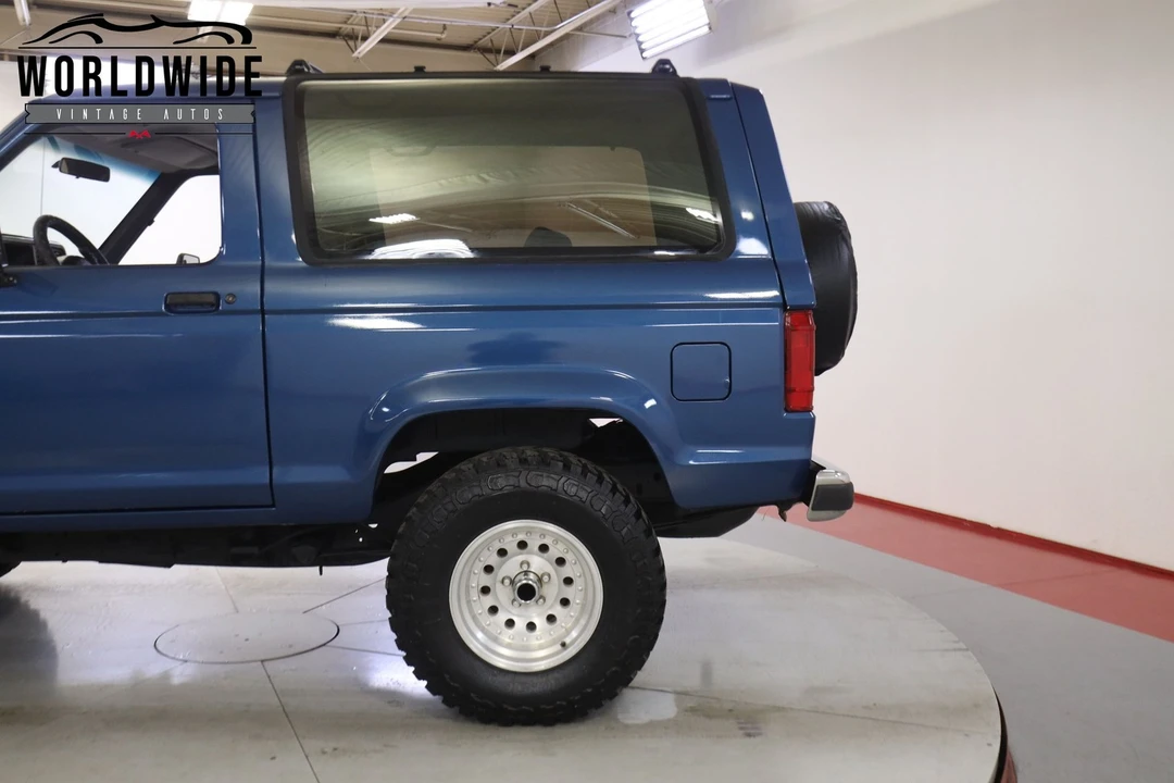 1989 Ford Bronco II - Image 10 of 12
