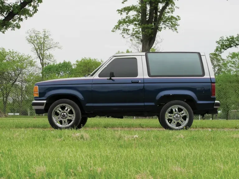 1989 Ford Bronco II - Image 6 of 21