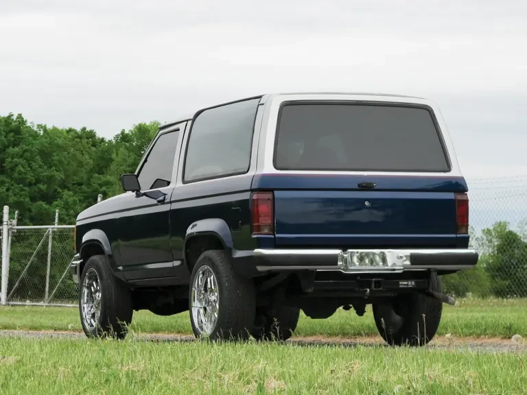 1989 Ford Bronco II - Image 3 of 21