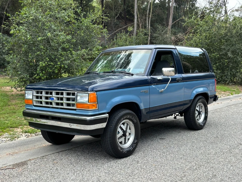 1989 Ford Bronco II - Image 3 of 21