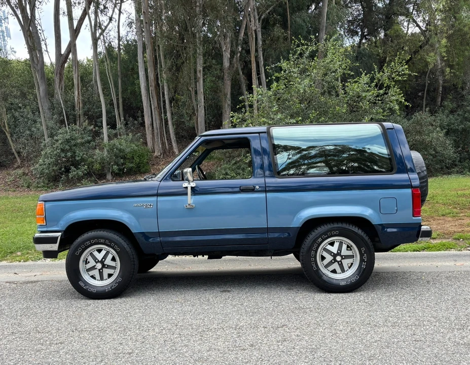 1989 Ford Bronco II - Image 5 of 21