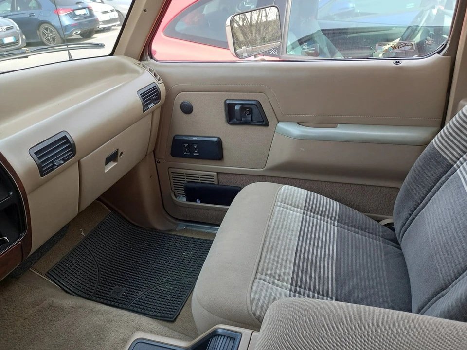 1989 Ford Bronco II - Image 18 of 30