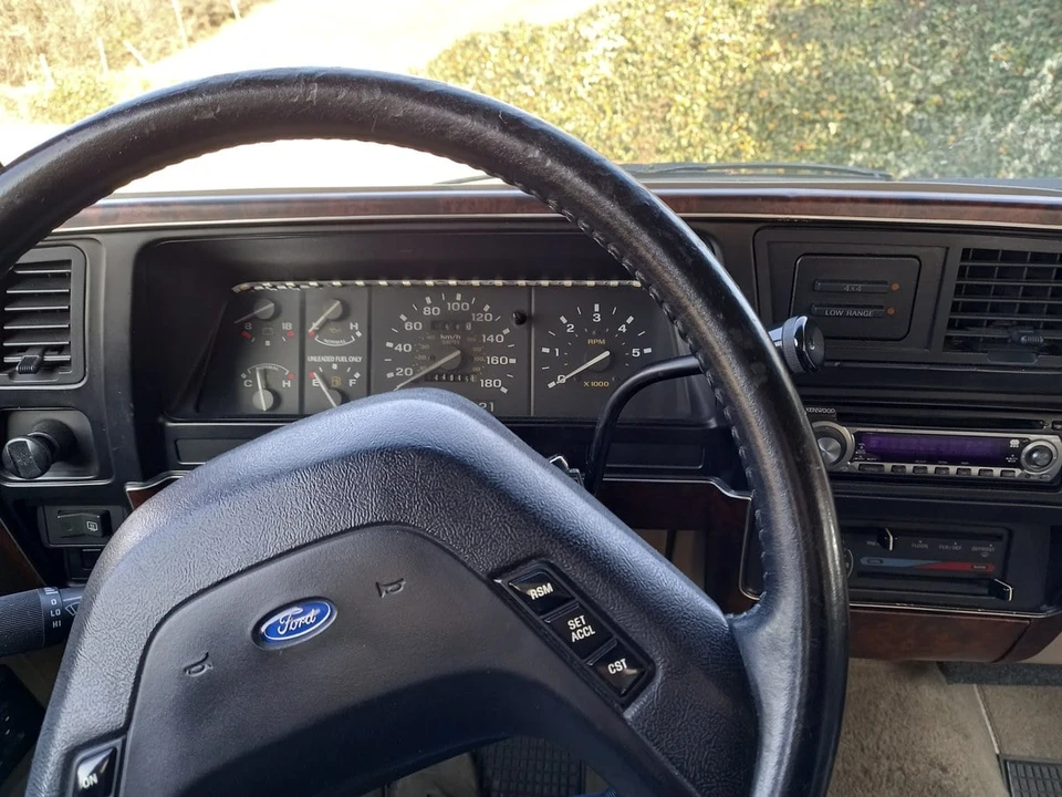 1989 Ford Bronco II - Image 22 of 30