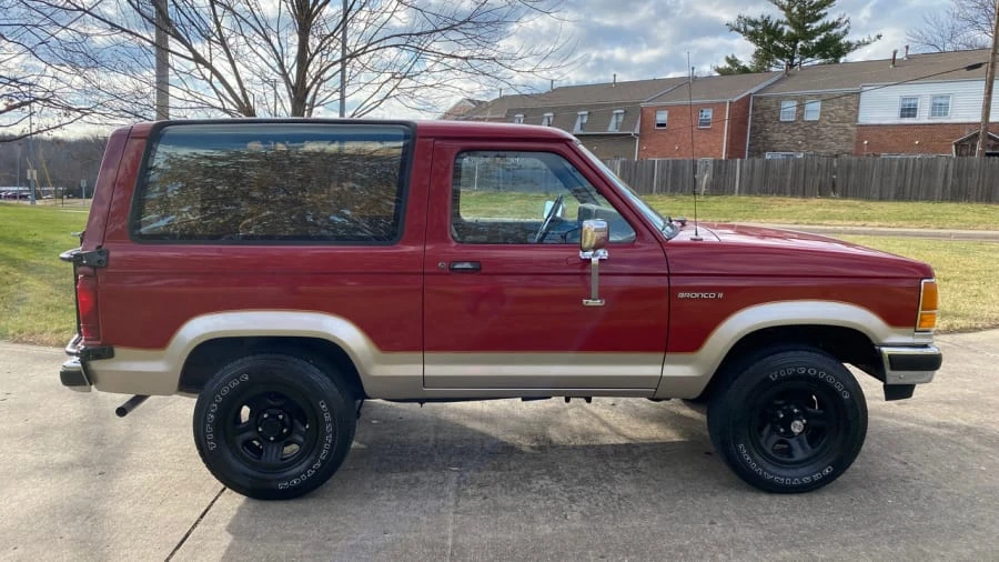 1989 Ford Bronco II - Image 2 of 15
