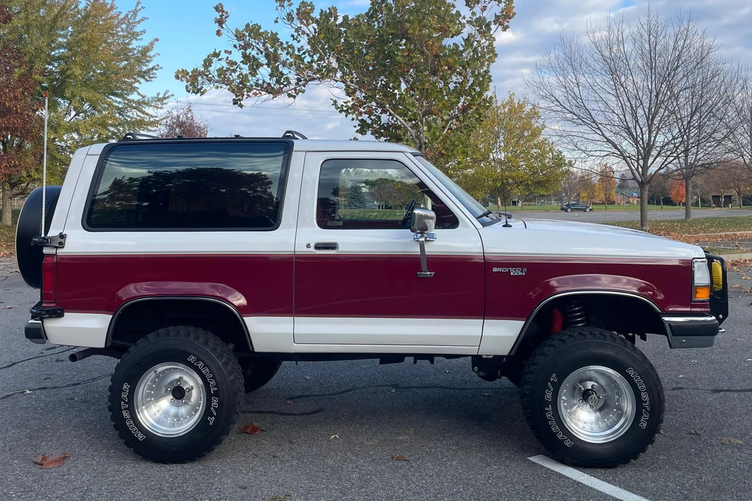 1989 Ford Bronco II - Image 3 of 31