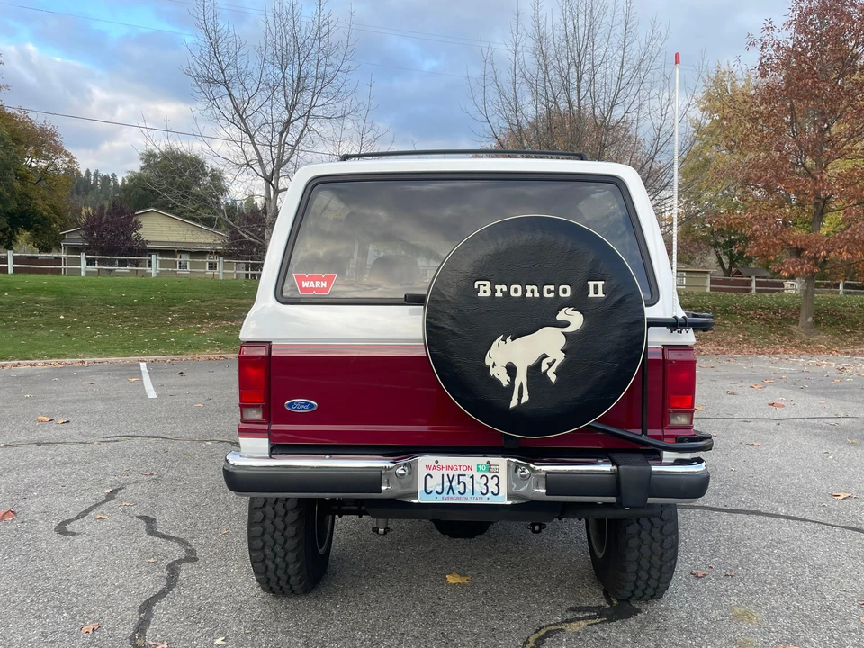 1989 Ford Bronco II - Image 17 of 31