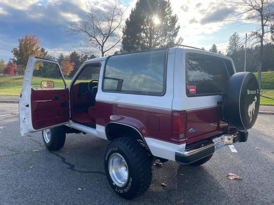 1989 Ford Bronco II - Image 29 of 31