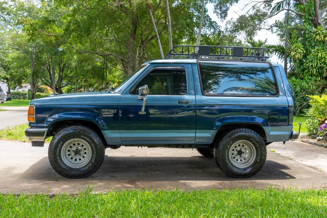 1989 Ford Bronco - Image 3 of 31