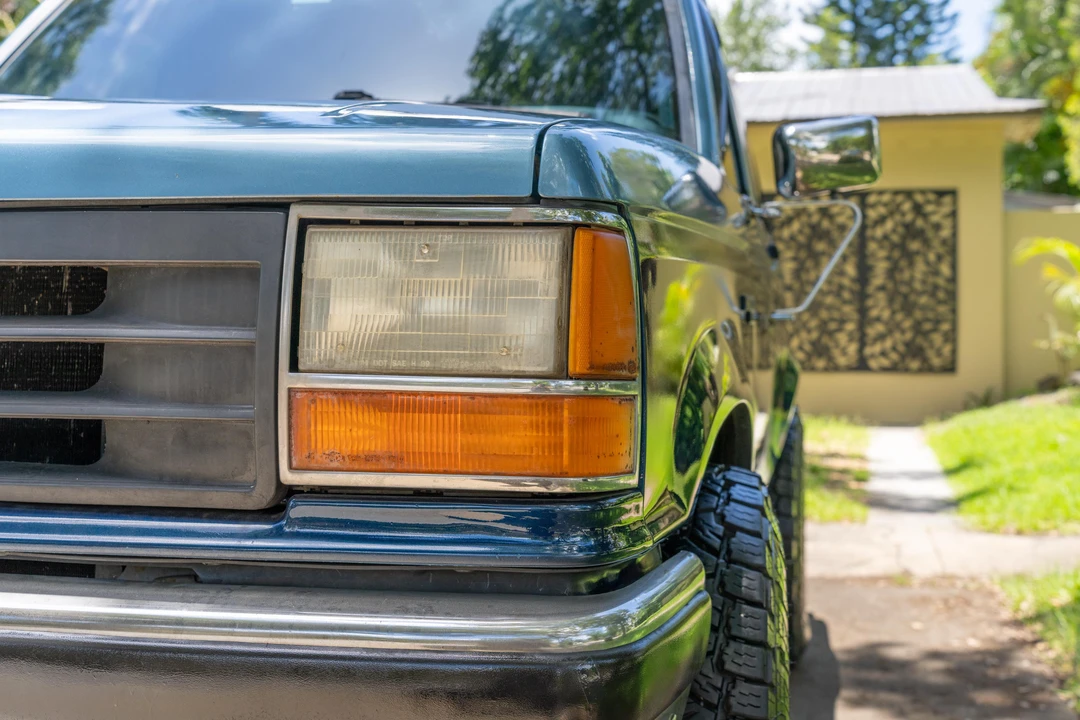 1989 Ford Bronco - Image 10 of 31