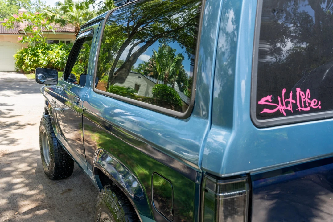 1989 Ford Bronco - Image 17 of 31