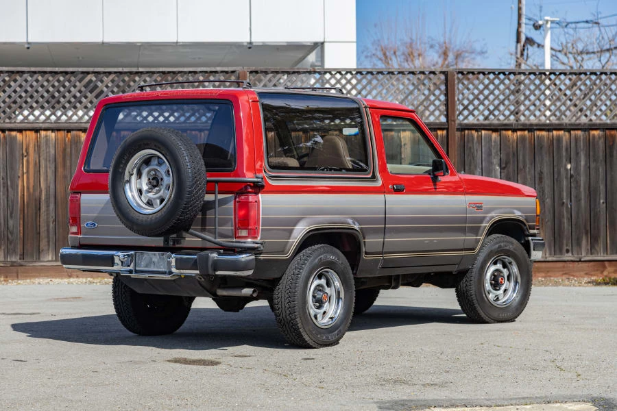 1989 Ford Bronco II - Image 3 of 28