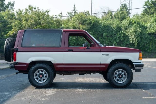 1989 Ford Bronco 4th Gen - Image 9 of 16