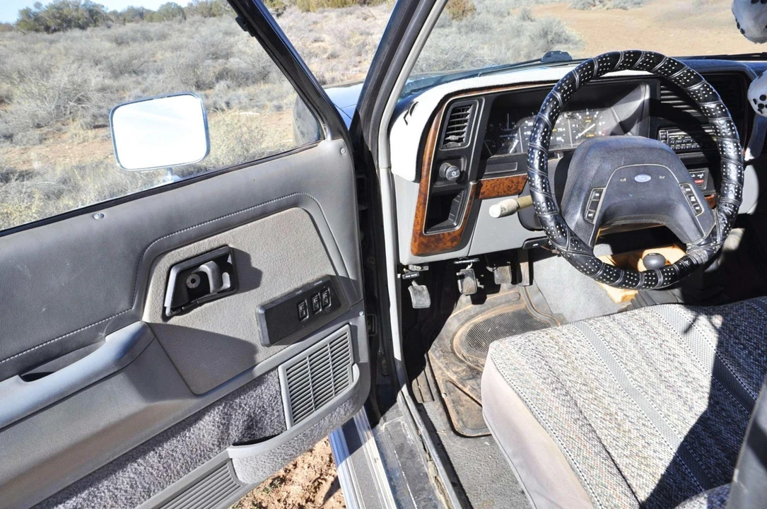 1989 Ford Bronco II - Image 9 of 20