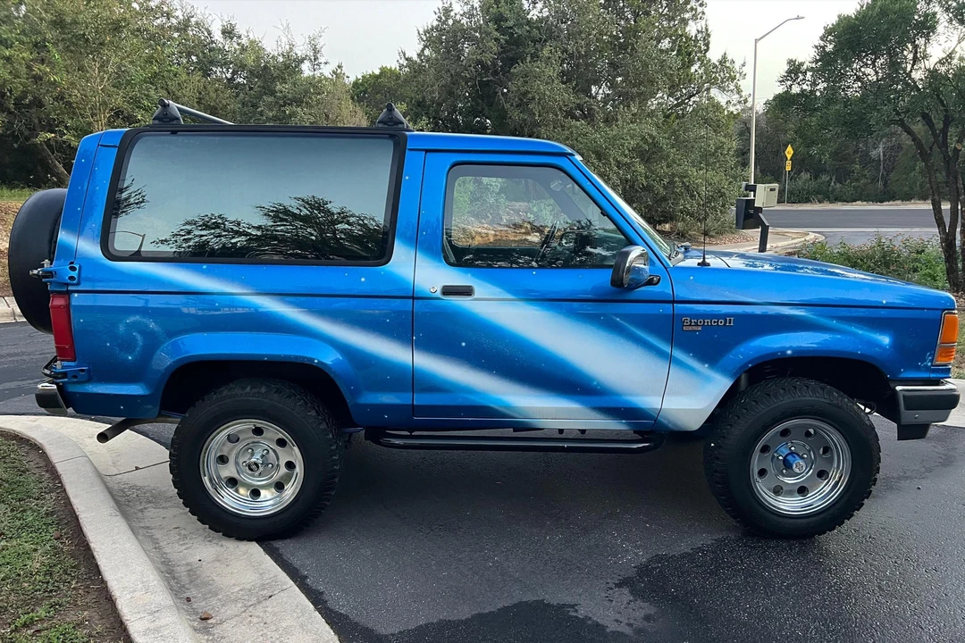 1989 Ford Bronco II - Image 14 of 31