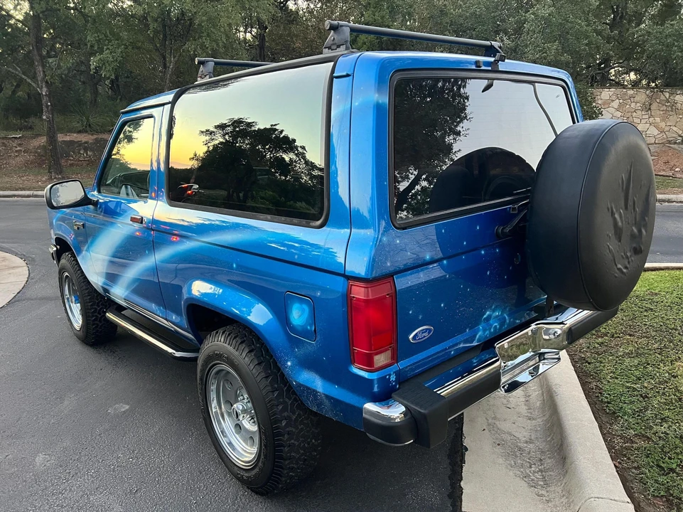 1989 Ford Bronco II - Image 10 of 31