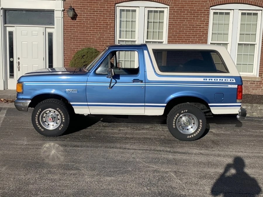 1989 Ford Bronco 4th Gen - Image 2 of 7