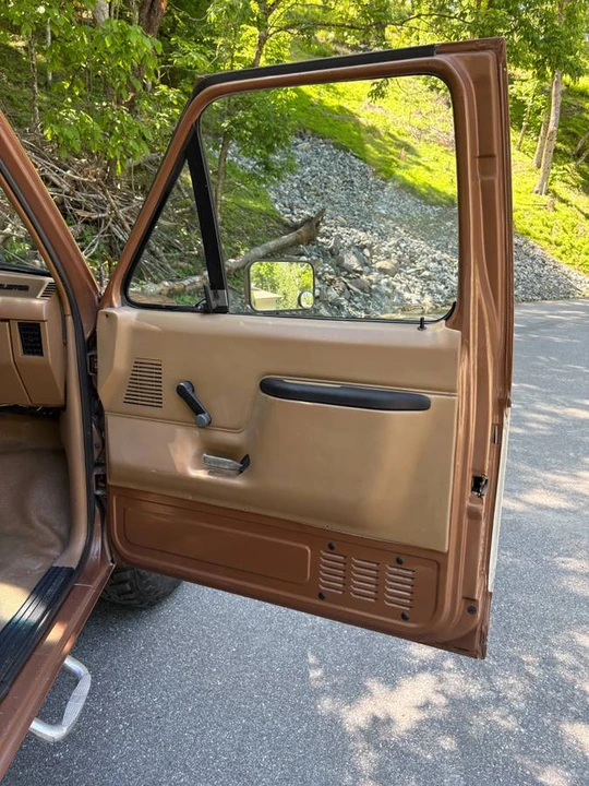 1989 Ford Bronco 4th Gen - Image 9 of 24