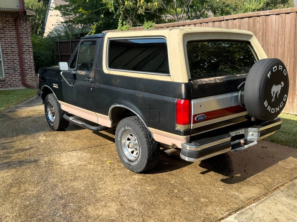 1989 Ford Bronco 4th Gen - Image 3 of 24