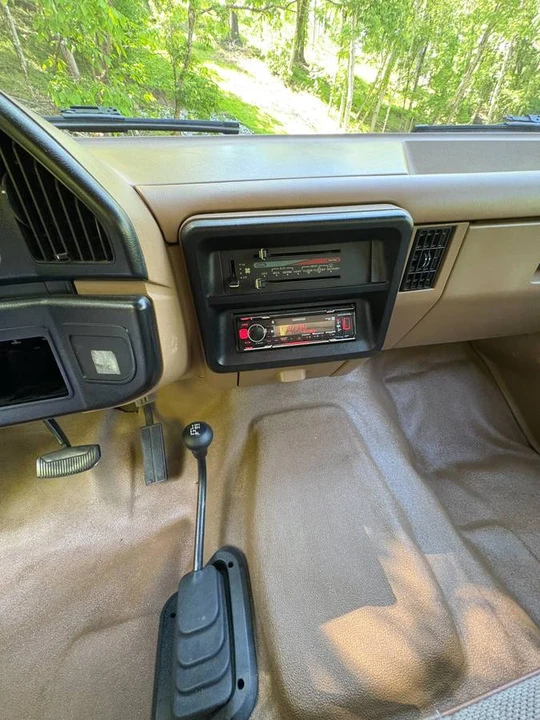 1989 Ford Bronco 4th Gen - Image 16 of 24