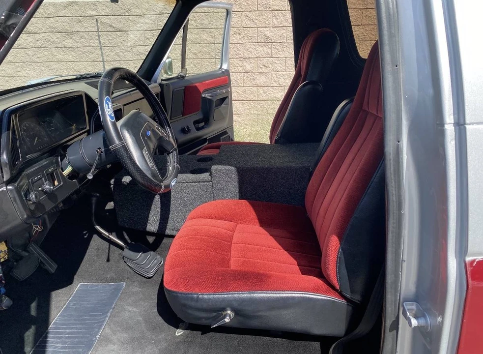 1989 Ford Bronco 4th Gen - Image 4 of 13