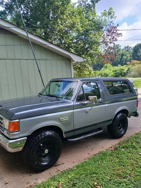 1989 Ford Bronco 4th Gen - Image 3 of 9