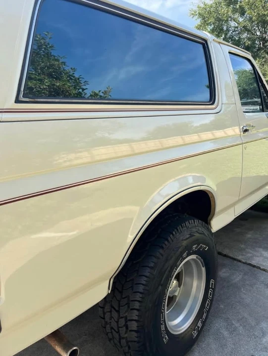 1989 Ford Bronco 4th Gen - Image 3 of 8