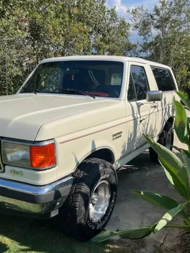 1989 Ford Bronco XLT