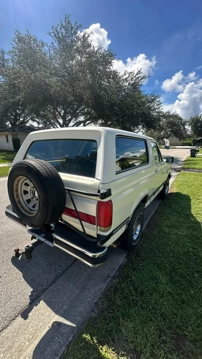 1989 Ford Bronco 4th Gen - Image 5 of 20