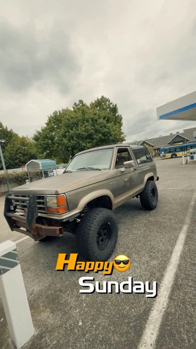 1989 Ford Bronco 4th Gen - Image 2 of 10