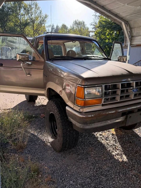 1989 Ford Bronco 4th Gen - Image 3 of 10