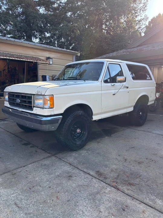 1989 Ford Bronco 4th Gen - Image 3 of 13