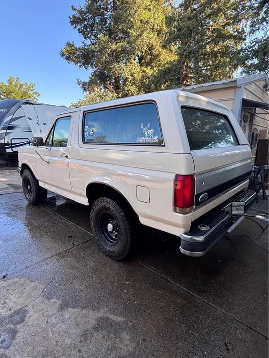 1989 Ford Bronco 4th Gen - Image 6 of 13