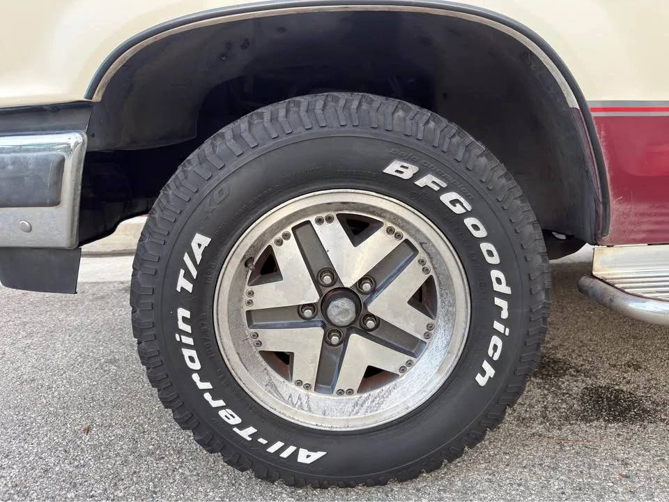 1989 Ford Bronco 4th Gen - Image 5 of 19