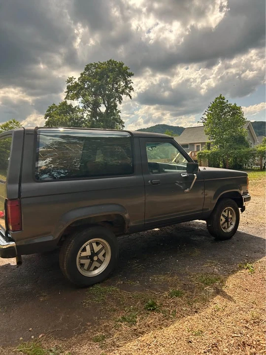 1989 Ford Bronco 4th Gen - Image 3 of 12