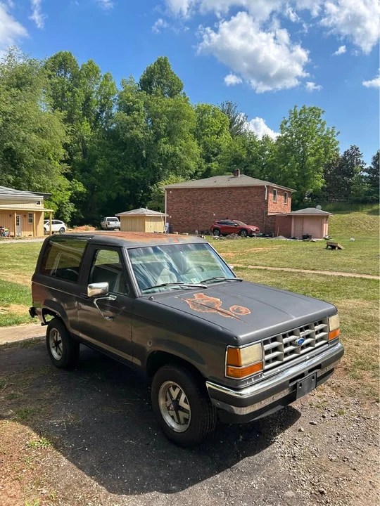 1989 Ford Bronco 4th Gen - Image 2 of 12