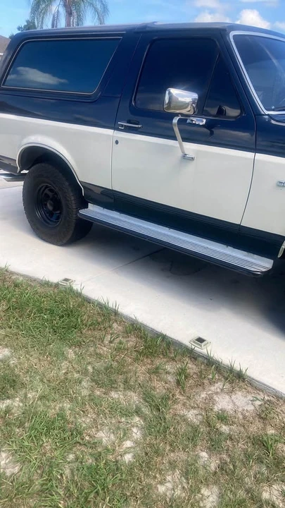 1989 Ford Bronco 4th Gen - Image 3 of 12