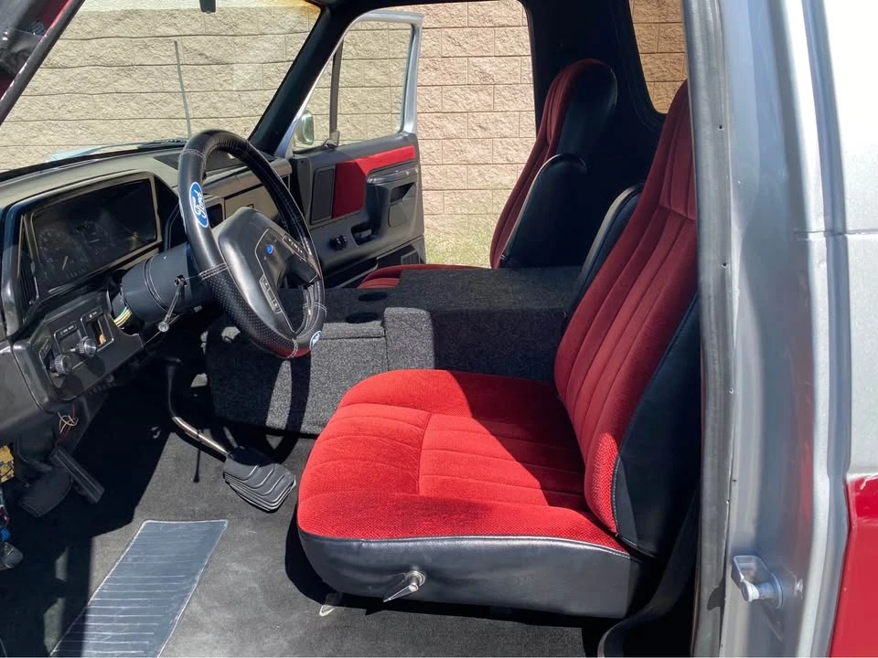 1989 Ford Bronco 4th Gen - Image 5 of 11