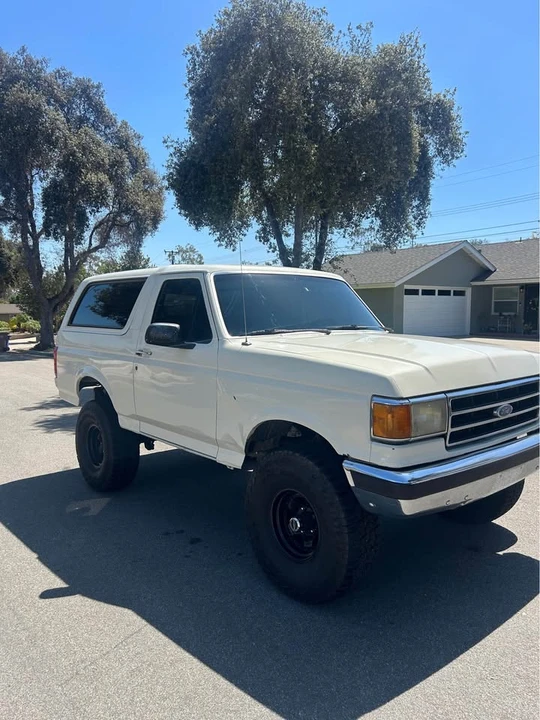 1989 Ford Bronco 4th Gen - Image 3 of 18