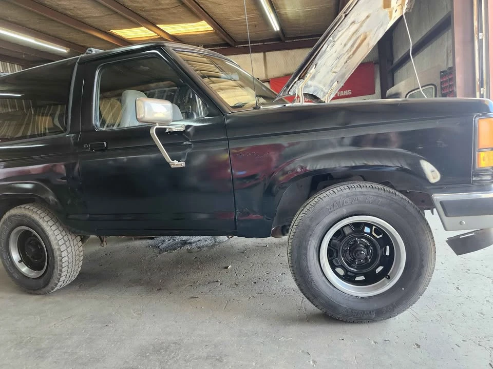 1989 Ford Bronco 4th Gen - Image 3 of 5